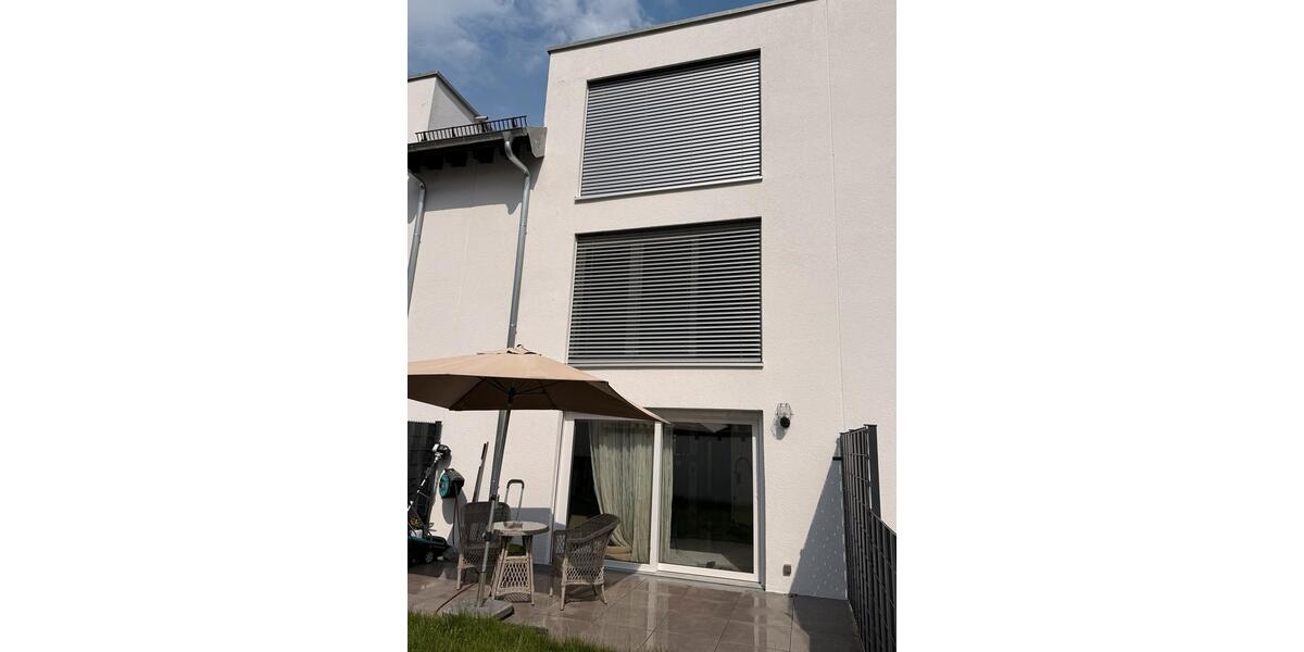 Reihenhaus Neu-Ulm Burlafingen - 4 Zimmer, 140 m&sup2;, 900.000&euro; | Angebot:27263565