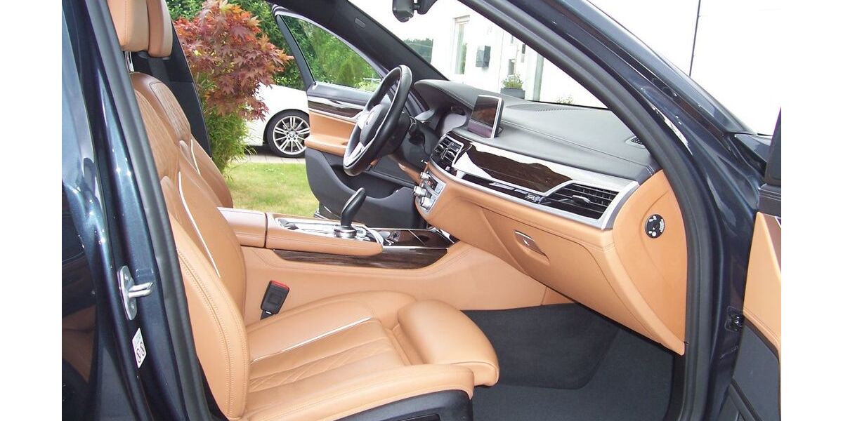 BMW 740 99.200 km 47.990 &euro; Vöhringen 89269