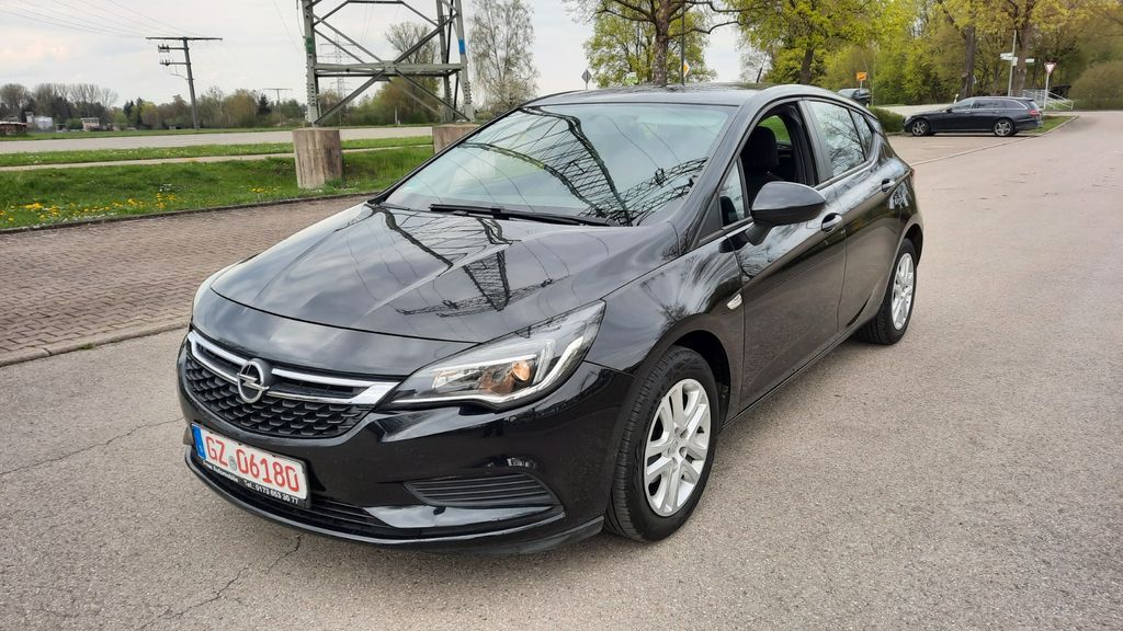 Opel Astra 29.500 km 8.690 &euro; Kötz 89359