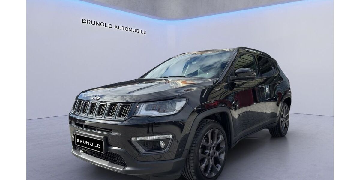 Jeep Compass 56.000 km 23.900 &euro; Ulm 89081