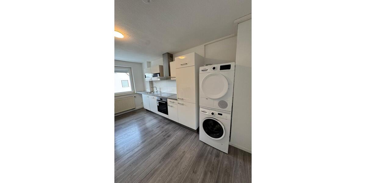 Erdgeschoßwohnung Leipheim - 11 Zimmer, 250 m&sup2;, 2.600&euro; | Angebot:25220766