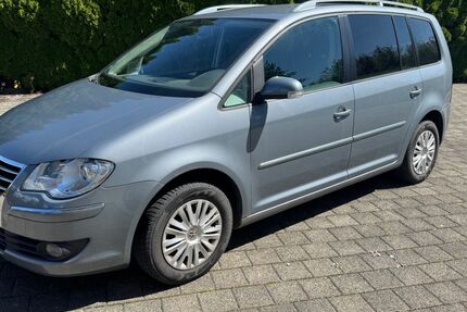 VW Touran 129.000 km 2.950 &euro; Erbach 89155