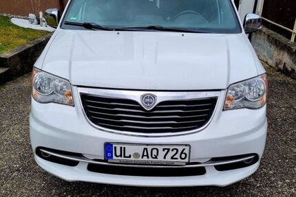 Lancia Voyager 229.000 km 8.250 &euro; Gerhausen 89143