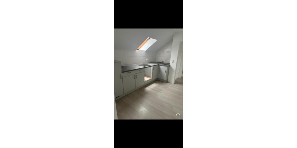Dachgeschoßwohnung Ellzee - 3 Zimmer, 75 m&sup2;, 800&euro; | Angebot:25866727