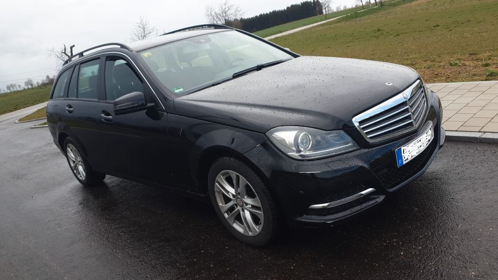 Mercedes-Benz C 200 330.000 km 4.500 &euro; Leipheiim 89340