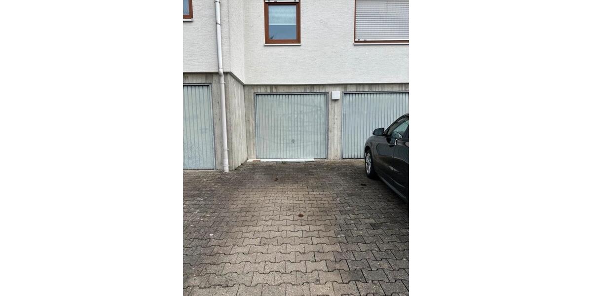 Etagenwohnung Neu-Ulm Ludwigsfeld - 3 Zimmer, 80 m&sup2;, 1.330&euro; | Angebot:25650970