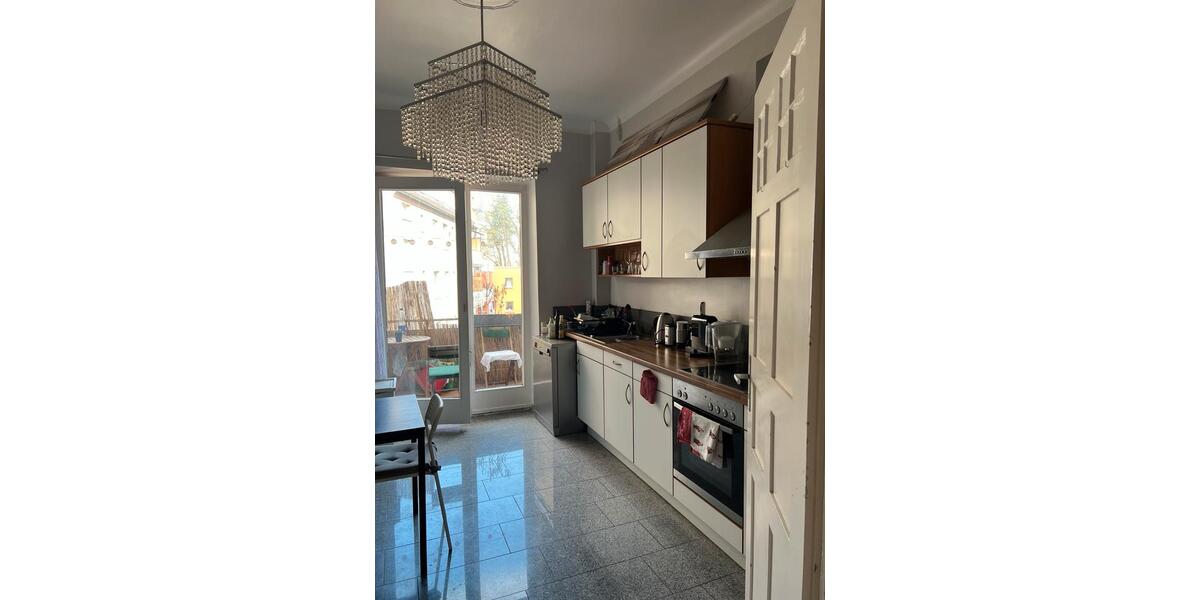 Etagenwohnung Neu-Ulm Ludwigsfeld - 4 Zimmer, 100 m&sup2;, 550&euro; | Angebot:26023287