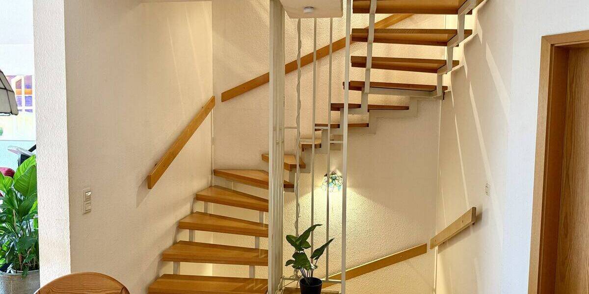 Reihenmittelhaus Weißenhorn - 4 Zimmer, 102 m&sup2;, 450.000&euro; | Angebot:26273150