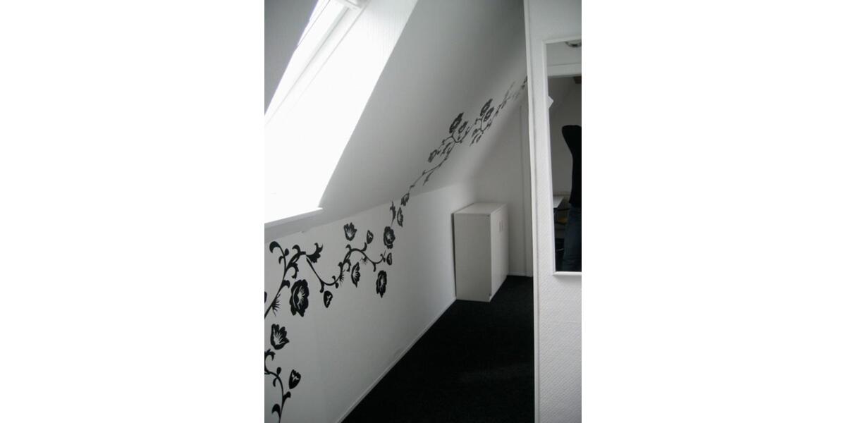 Dachgeschoßwohnung Neu-Ulm Burlafingen - 1.5 Zimmer, 31 m&sup2;, 450&euro; | Angebot:25168564