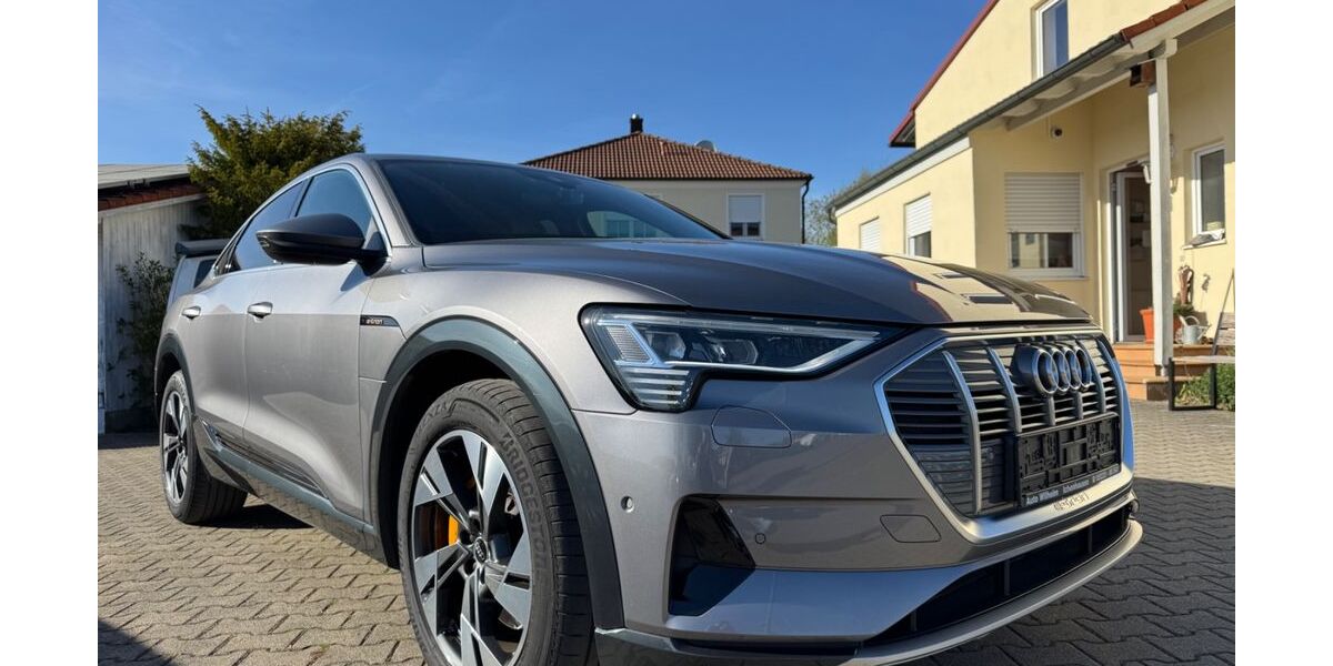 Audi e-tron 37.620 km 34.990 &euro; Ichenhausen 89335