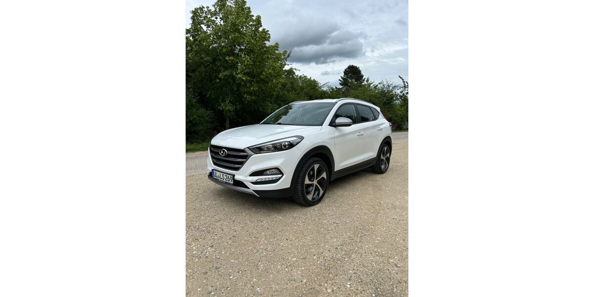 Hyundai TUCSON 168.800 km 15.499 &euro; Ehingen (Donau) 89584