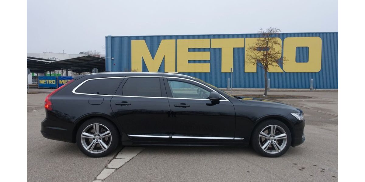 Volvo V90 54.900 km 43.990 &euro; Neu-Ulm 89231