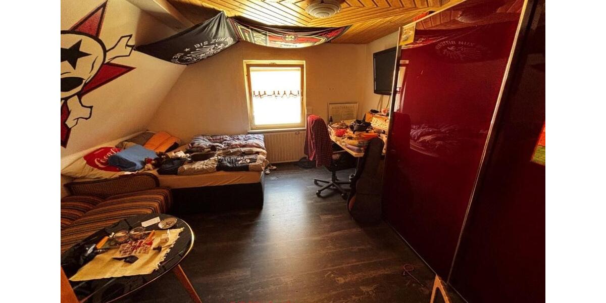 Einfamilienhaus Bibertal - 8 Zimmer, 126 m&sup2;, 258.000&euro; | Angebot:25839240