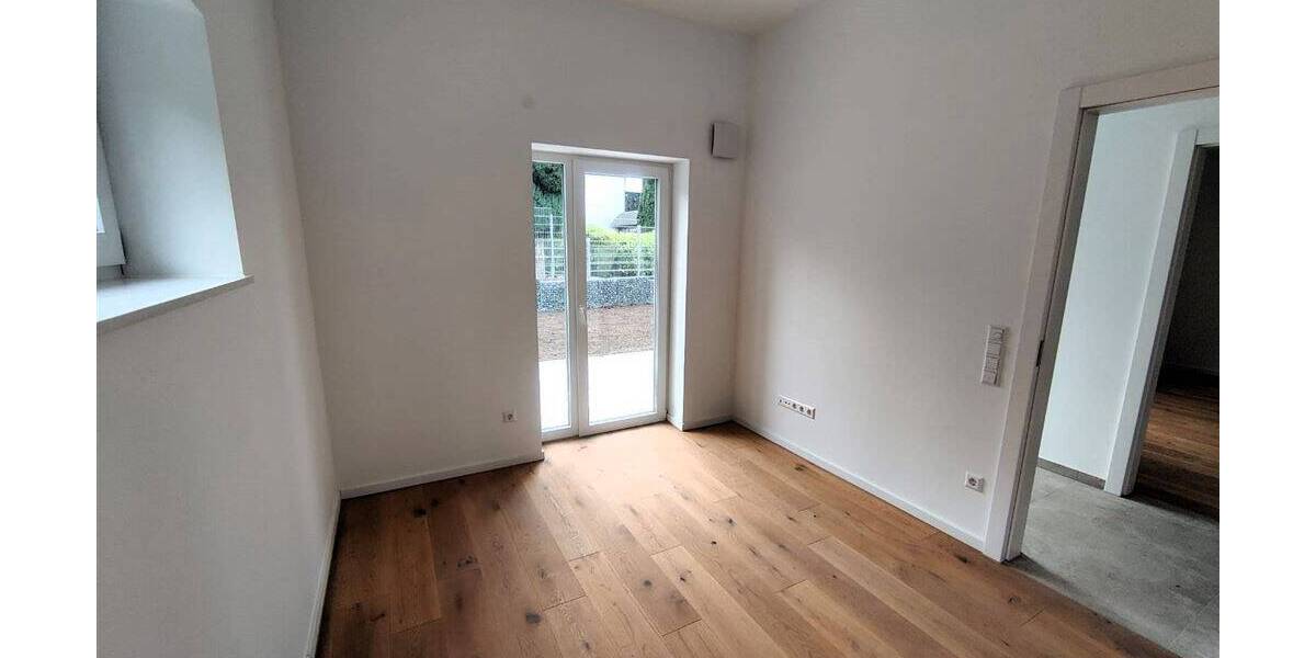 Etagenwohnung Ulm Böfingen - 3 Zimmer, 100 m&sup2;, 1.950&euro; | Angebot:25667134