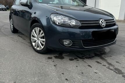 VW Golf 211.000 km 2.850 &euro; Erbach 89155