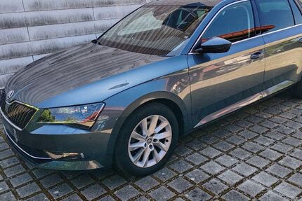 Skoda Superb 93.500 km 20.900 &euro; Günzburg 89312