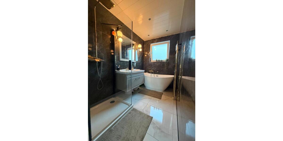 Mehrfamilienhaus, Wohnhaus Ehingen (Donau) - 7.5 Zimmer, 20 m&sup2;, 699.000&euro; | Angebot:26085970