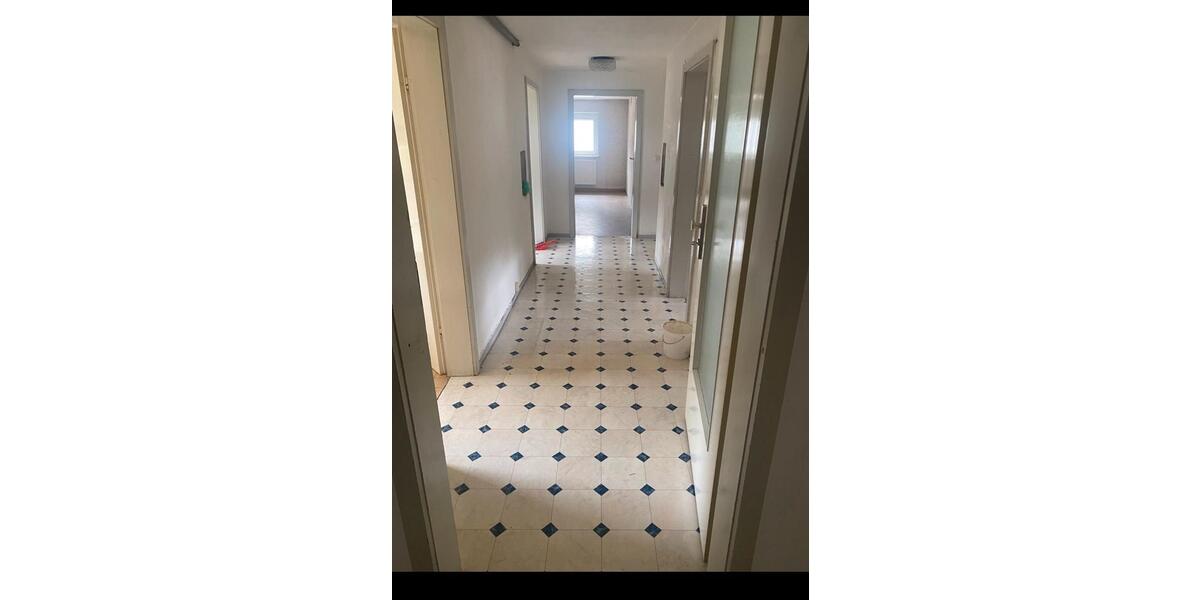 Dachgeschoßwohnung Lonsee - 3 Zimmer, 75 m&sup2;, 145.000&euro; | Angebot:25656270