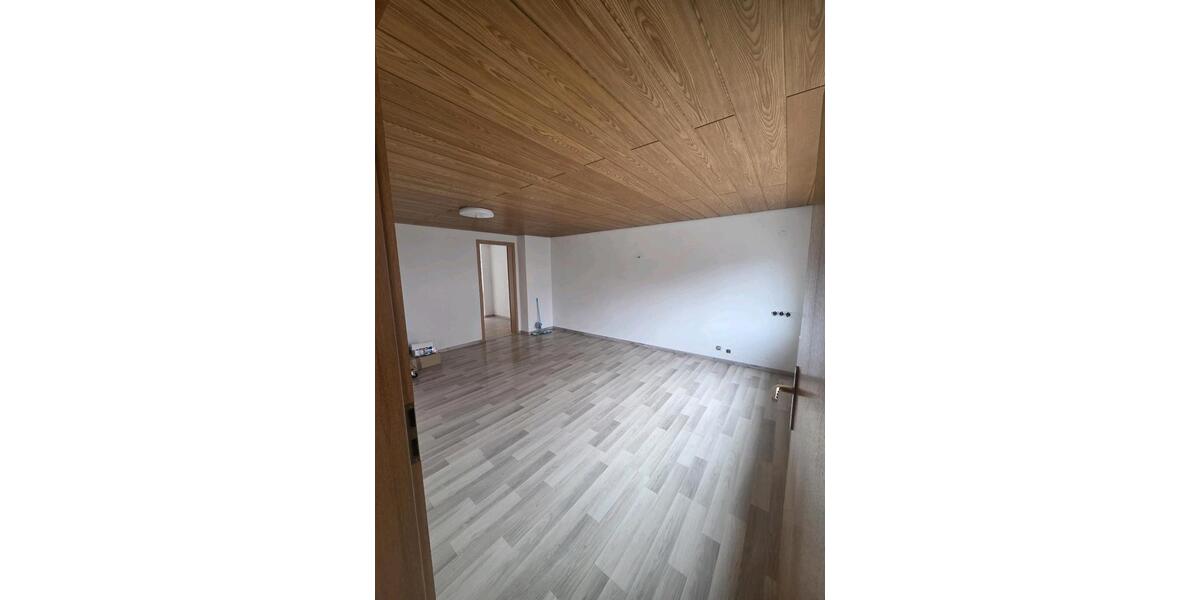 Erdgeschoßwohnung Schwendi - 3 Zimmer, 74 m&sup2;, 900&euro; | Angebot:25300806