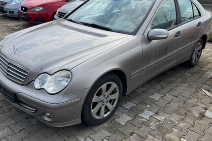 Mercedes-Benz C 200 320.000 km 1.450 &euro; Erbach bei Ulm 89155