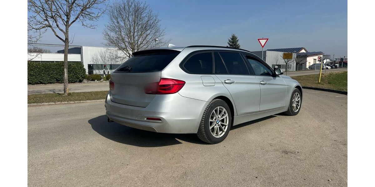 BMW 318 152.000 km 13.100 &euro; Laupheim 88471
