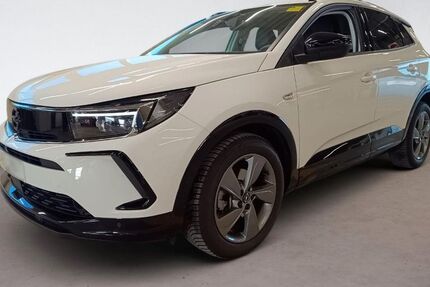 Opel Grandland (X) 14.500 km 23.490 &euro; Ulm 89073