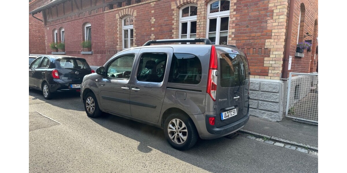 Renault Kangoo 38.361 km 13.500 &euro; Ulm 89073