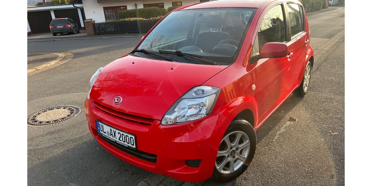 Daihatsu Sirion 136.000 km 1.999 &euro; Ulm 89073