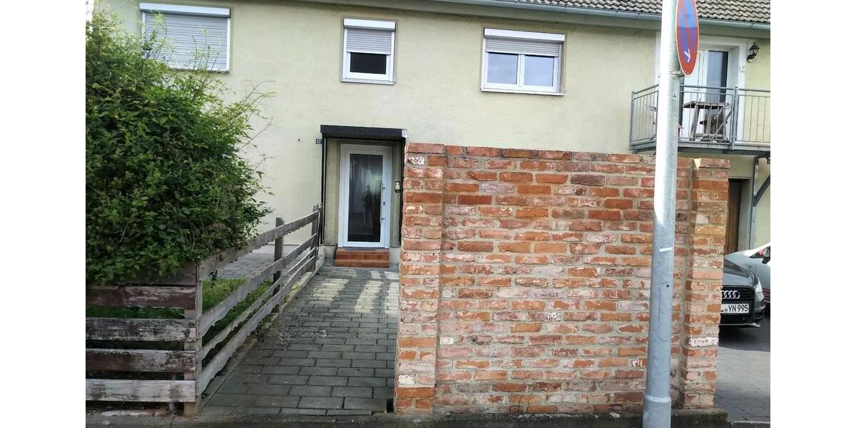 Etagenwohnung Illertissen - 4.5 Zimmer, 105 m&sup2;, 1.400&euro; | Angebot:26635837