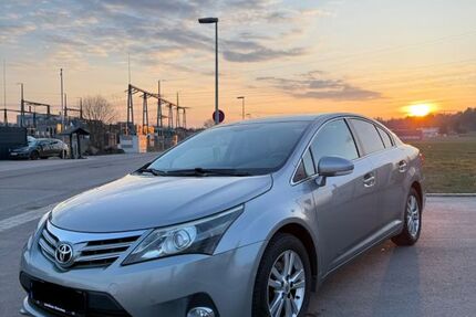 Toyota Avensis 249.000 km 5.400 &euro; Laichingen 89150