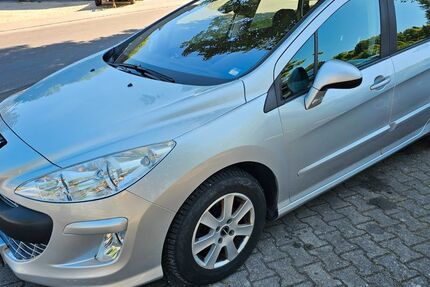 Peugeot 308 209.000 km 2.890 &euro; Herbrechtingen 89542