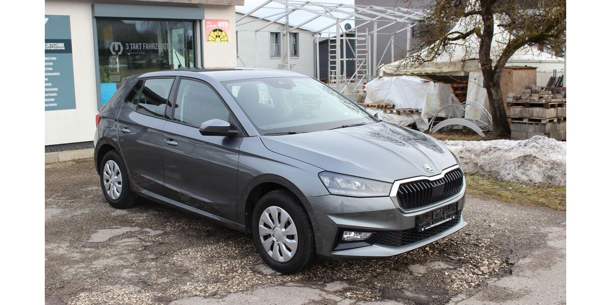 Skoda Fabia 14.500 km 17.190 &euro; Altheim (Alb) 89174