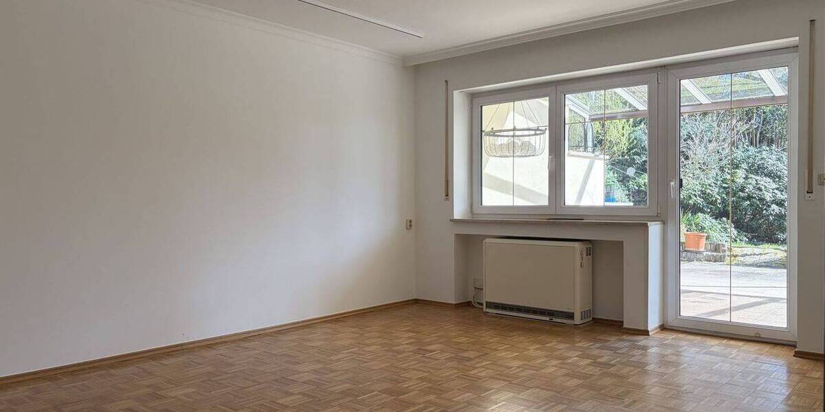 Einfamilienhaus Ettenbeuren Ettenbeuren - 8 Zimmer, 398 m&sup2;, 849.000&euro; | Angebot:26171112