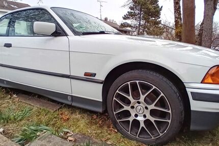 BMW 318 130.000 km 5.500 &euro; Herbrechtingen 89542