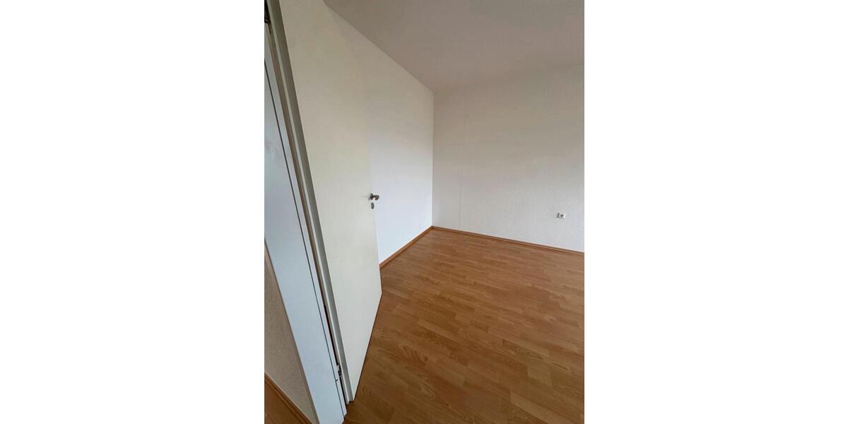 Etagenwohnung Neu-Ulm Ludwigsfeld - 3 Zimmer, 80 m&sup2;, 1.330&euro; | Angebot:25650970