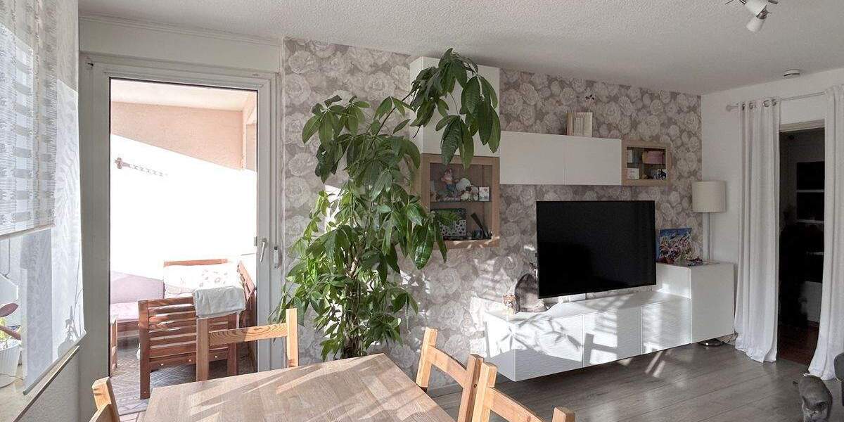 Etagenwohnung Ulm Böfingen - 4 Zimmer, 93 m&sup2;, 310.000&euro; | Angebot:25693632