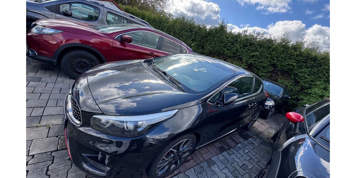 Kia ceed / Ceed 181.000 km 6.990 &euro; Achstetten 88480