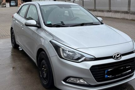 Hyundai i20 45.000 km 11.999 &euro; Beimerstetten 89179