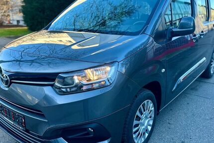 Toyota Proace City 48.382 km 20.999 &euro; Ulm 89079