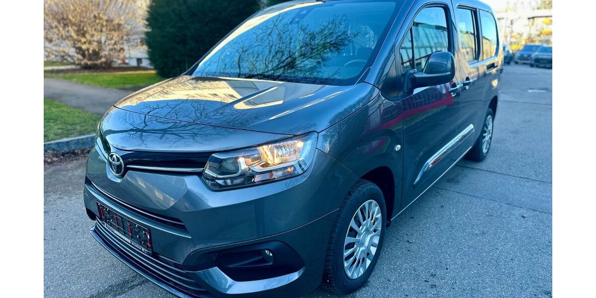 Toyota Proace City 48.382 km 21.400 &euro; Ulm 89079