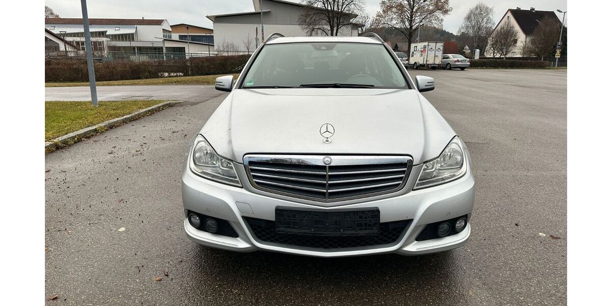 Mercedes-Benz C 180 284.000 km 5.500 &euro; Vohringen 89269