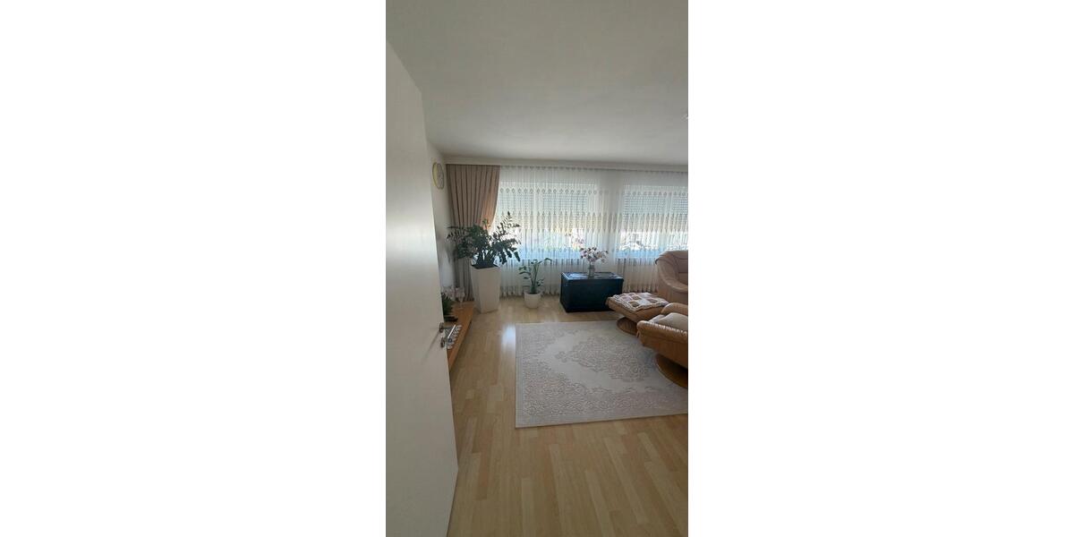 Etagenwohnung Schnürpflingen - 4 Zimmer, 100 m&sup2;, 290.000&euro; | Angebot:26957514