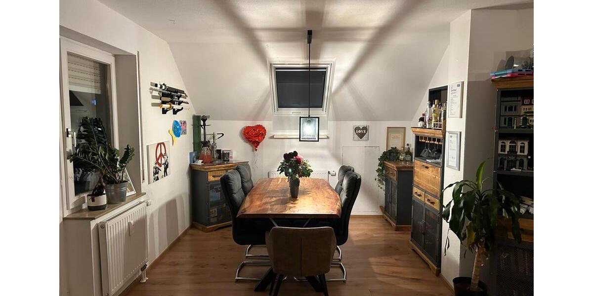 Dachgeschoßwohnung Senden - 3.5 Zimmer, 84 m&sup2;, 300.000&euro; | Angebot:25866801