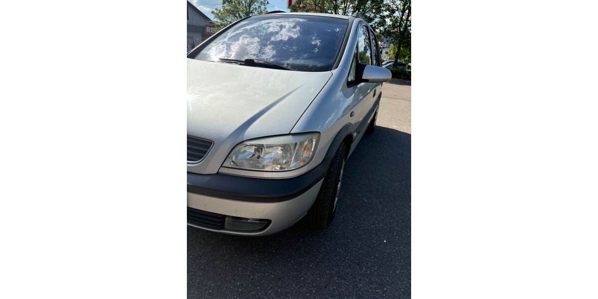 Opel Zafira 200.000 km 900 &euro; Unterfahlheim 89278