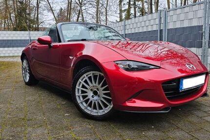 Mazda MX-5 166.500 km 15.360 &euro; Leipheim 89340