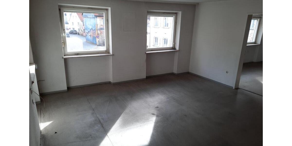 Einfamilienhaus Weißenhorn - 12 Zimmer, 180 m&sup2;, 690.000&euro; | Angebot:24981103