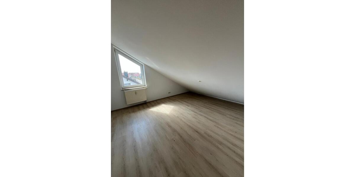Dachgeschoßwohnung Erbach - 2 Zimmer, 55 m&sup2;, 235.000&euro; | Angebot:26024344