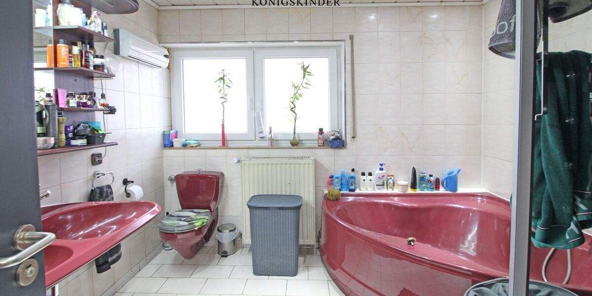 Mehrfamilienhaus, Wohnhaus Weidenstetten - 9 Zimmer, 224 m&sup2;, 629.000&euro; | Angebot:25676000