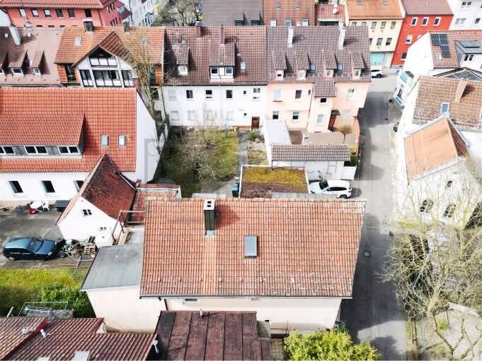 Mehrfamilienhaus, Wohnhaus Neu-Ulm Stadtmitte - 9 Zimmer, 260 m&sup2;, 1.040.000&euro; | Angebot:25702925