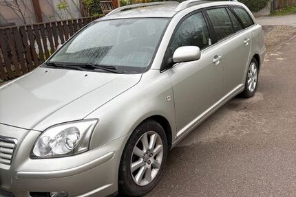 Toyota Avensis 230.000 km 2.500 &euro; Leipheim 89340